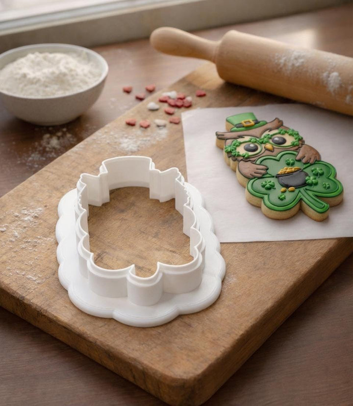 St Patricks Day Owl Cookie Cutter with Shamrock Glasses, Lucky Clover Baking Tool